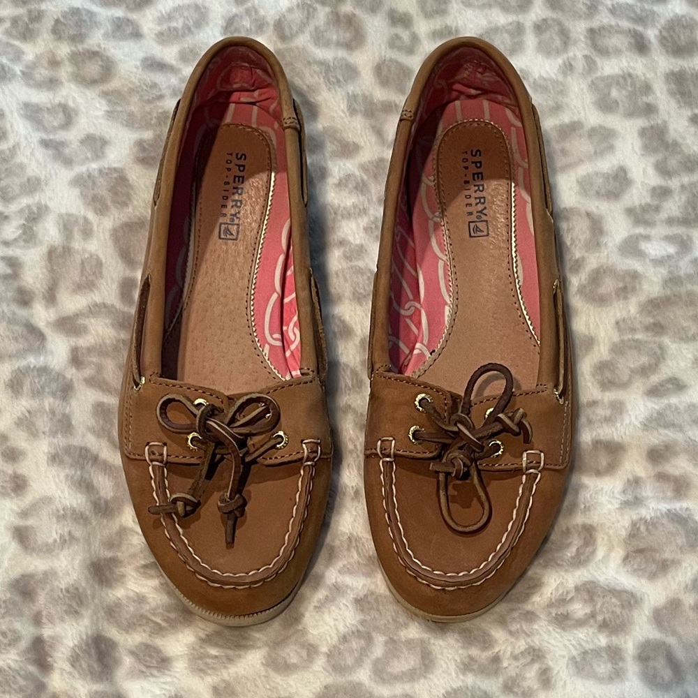 Sperry Topsider Adorable Tan Leather Loafers size 7